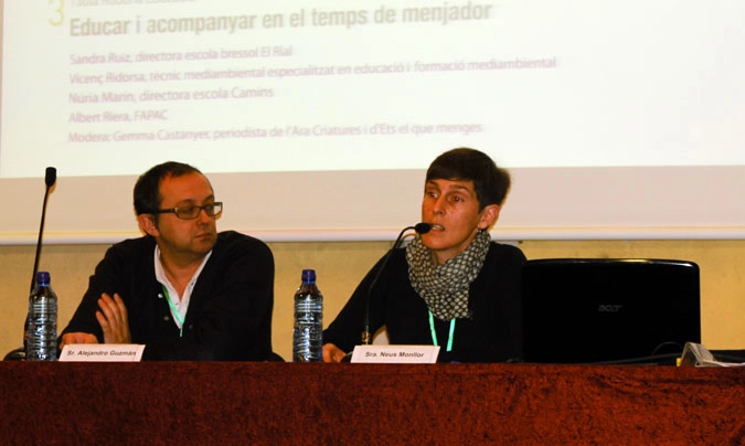<b>Nani Moré</b>, impulsora de <i>Menjadors Ecològics</i> y <b>Antonio Martínez</b>, del Ayuntamiento de Mollet. ©Rest_colectiva.