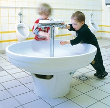 El lavado de manos en las escuelas, imprescindible para crecer con el hábito