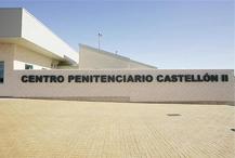 El chef Raúl Resino imparte clases a los reclusos en el centro penitenciario Castellón II